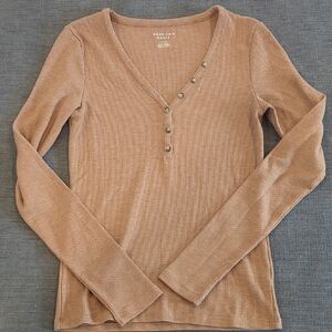 American Eagle Outfitters Tan Long Sleeve Tee